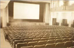 Foto von dem Kinosaal aus den 50er Jahren