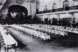 Ansicht des Saals vom Jahre 1897